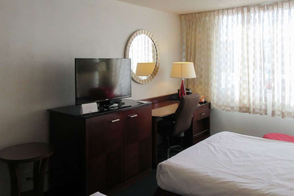 Econo Lodge Альберт-Ли Номер фото